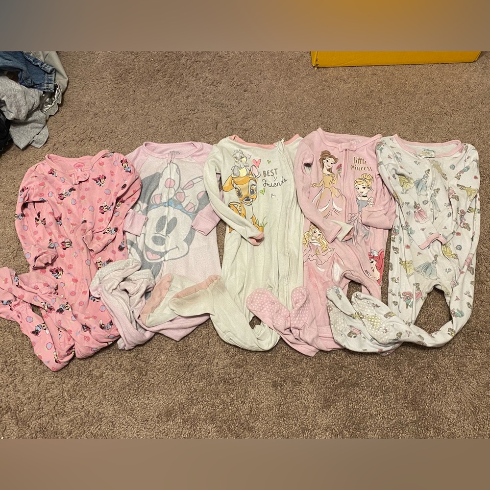 Lot of 5 - Disney Girls Pajamas - 2T - Minnie Mouse, Bambi, Princess